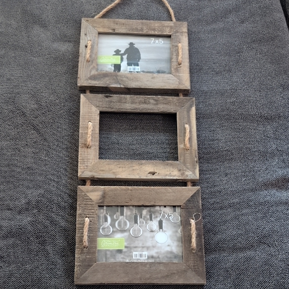 Vintage-Style Triple Hanging Photo Frame